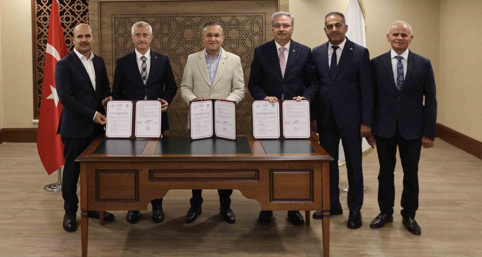 lgs-de-basari-gosteren-ogrencilere-sahinbey-den-egitim-destegi