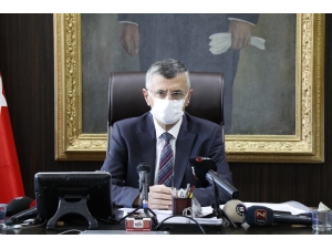 Sağlıkçılar İle Buluşan Vali Bektaş, İkinci Kez Özür Diledi