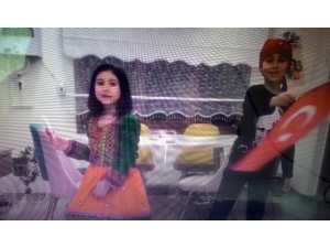 Müzik Öğretmenleri Ve Öğrenciler 23 Nisan Klibinde