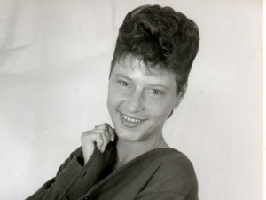 Eşinin Cesediyle 2 Gün Yaşayan Alman Kadın Evinde Ölü Bulundu