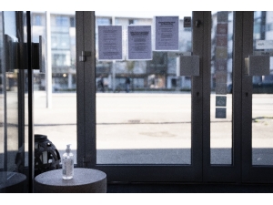 Danimarka’da 500’den Fazla Kişinin Bir Araya Gelmesine İzin