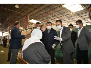 Belediye Başkanı "Yoğurtlarını Alacağım" Sözü Verip Yaşlı Kadını Evine Gönderdi