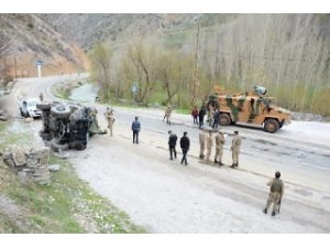Çatak’ta Askeri Araç Devrildi: 6 Yaralı