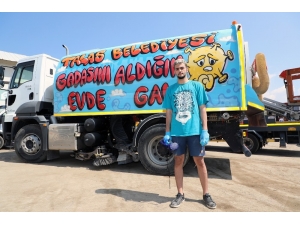 Temizlik Araçlarında Hem Uyaran Hem Güldüren Mesaj