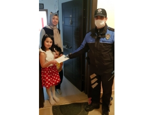 Kumbarasındaki Parayı Milli Dayanışma Kampanyasına Bağışladı