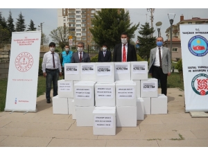 Öğretmen Ve Öğrencilerden ’Milli Dayanışma Kampanyası’na Destek