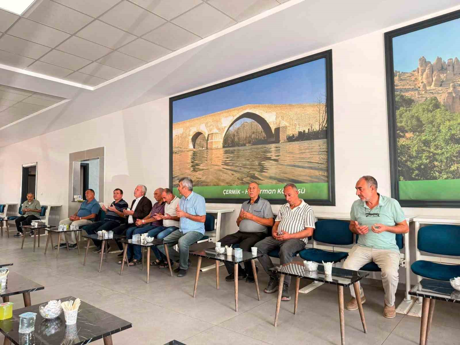 baskan-karamehmetoglu-taziye-ziyaretlerinde-bulundu