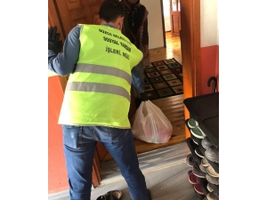 Düzce Belediyesi Kapı Kapı Dağıtıyor