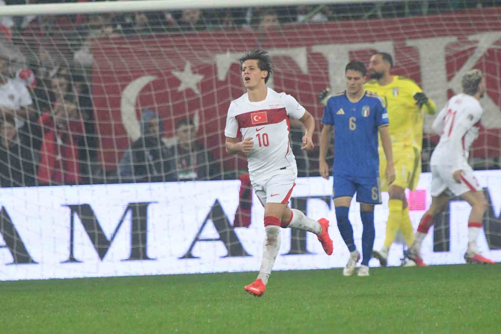 uefa-uluslar-ligi-turkiye-1-italya-4-mac-sonucu