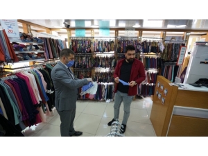 Çarşı Esnafına Maske Dağıtıldı