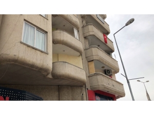 2. Kattan Düşen 1 Yaşındaki Bebek Ağır Yaralandı