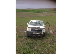 Araç Takla Attı, Sürücüsü Yaralandı