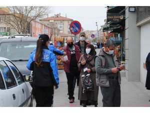 Koronovirüs Fırsatçılarına Karşı Polis Halkı Broşürle Bilinçlendirdi
