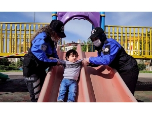 Polisten Duygulandıran Klip