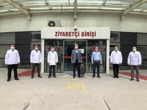 Korona Virüsü Yenen 3 Kişi Daha Alkışlarla Taburcu Edildi