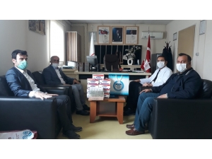 Başkan Ensari’den Sağlık Çalışanlarına Maske Ve Dezenfektan Desteği
