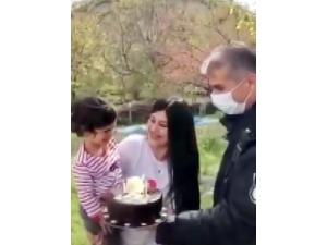 Polislerden Minik Ömer’e Doğum Günü Sürprizi