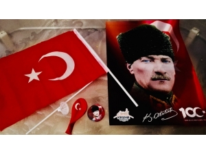 Kırşehir Belediyesi, “Evlerimiz Okulumuz, Odalarımız Sınıflarımız” Sloganı İle 23 Nisan’a Hazırlık Yaptı