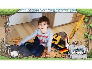 Ulusal Egemenlik Ve Çocuk Bayramında Dünya Çocukları Birlikte Şarkı Söyledi