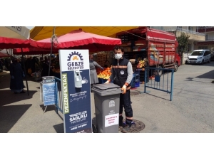 Pazar Yerlerine Maske Ve Eldivenler İçin Atık Kutusu