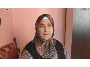23 Nisanda Birincilik Kazandığı Şiiri 67 Yıl Sonrada Ezbere Okudu