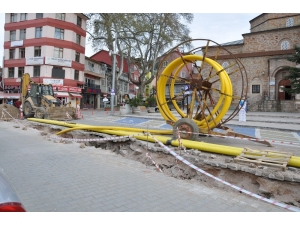 Simav’da Doğalgaz Çalışmaları Hız Kazandı