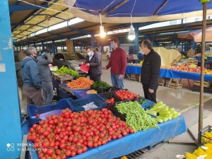 Sebze-meyve Satış Alanlarında Covid-19 Düzenlemesine Uyup Uymadığı Denetlendi
