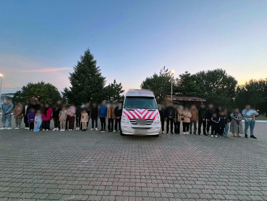 canakkale-de-33-kacak-gocmen-ile-2-organizator-yakalandi