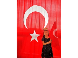 Şehit Polis Memurunun 7 Yaşındaki Kızı 23 Nisan’ı Kutladı