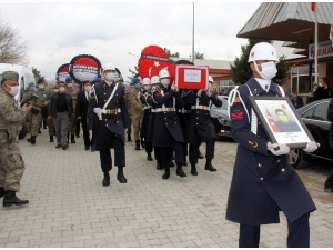 Silah Kazası Sonucu Vazife Malulü Olan Jandarma Er 21 Yıl Sonra Şehit Oldu