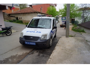 Polis Evden Çıkamayan Çocuğa Doğum Günü Sürprizi Yaptı