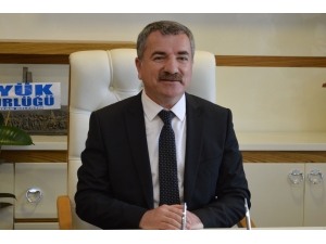 Başkan Özdemir: “Hemşehrilerimizi 23 Nisan Saat 21.00’de Balkonlarına Davet Ediyorum"