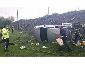 Samsun’da Kamyonet Şarampole Yuvarlandı: 1 Yaralı