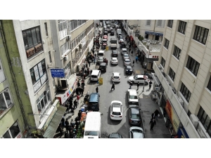 Kağıthane’de Alışveriş Telaşı Drone İle Havadan Görüntülendi