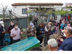 Yangında Ölen İki Kardeşe En Acı Veda