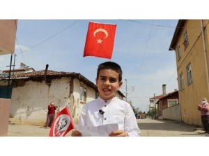 Çocuklar 23 Nisanı Kutladı, Bütün Köy Hoparlörden Dinledi