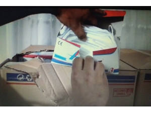 Adana’da 3 Farklı Operasyonda 700 Bin Kaçak Maske Ele Geçirildi