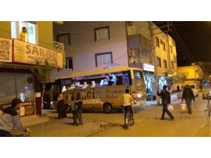 Kızıltepeliler Belediyenin Üstü Açık Otobüsünde Moral Buldu