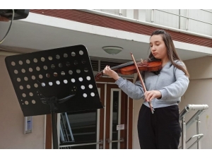 Liseli Gencin Ümraniye Belediyesinden İsteği 23 Nisan’da Yerine Getirildi