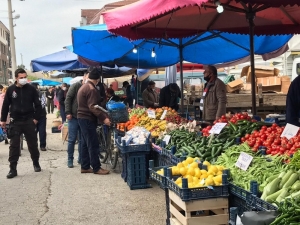 Semt Pazarında Ramazan Öncesi Hareketlilik