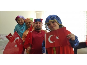 7 Cüceler 23 Nisan’da Çocuklara Seslendi