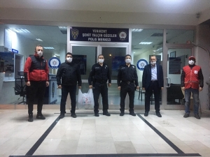 Kızılay’dan Beyaz Önlüklü Kahramanlara Şükran