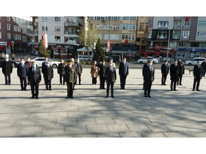 Çorlu’da Atatürk Anıtına Çelenk Sunuldu