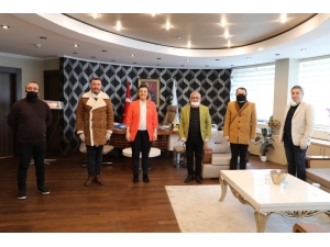 İzmitli Müzisyenlere Korona Virüs Sürecinde Anlamlı Destek