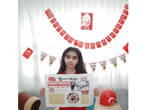 Çocuklardan 100. Yıl Özel Gazetesi