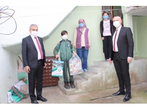 Başkan Kaplan Ve Milli Eğitim Müdürü Arıkoğlu’ndan Sevindiren 23 Nisan Ziyareti