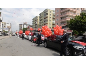 Erdemli Belediyesi’nden Balonlu, Bayraklı Araç Korteji