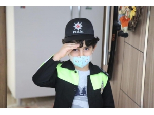 Minik Baturalp, Kumbarasındaki Parayı "Milli Dayanışma" Kampanyasına Bağışladı