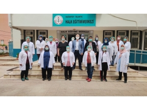 Halk Eğitimi Merkezi Kursiyerlerinden Maske Mesaisi