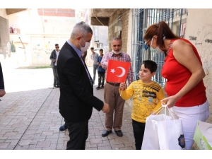 Diyarbakır İl Milli Eğitim Müdürü Taşçıer Çocukların Bayramını Evlerinde Kutladı
